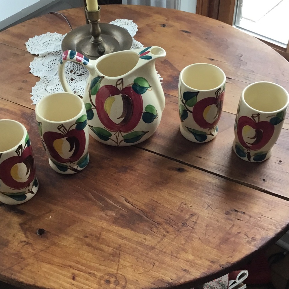 Puritan Slipware Pottery - Apple Pitcher & Tumblers - good condition